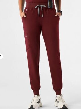 FIGS Burgundy Zamora - Jogger Scrub Pants - M / Burgundy